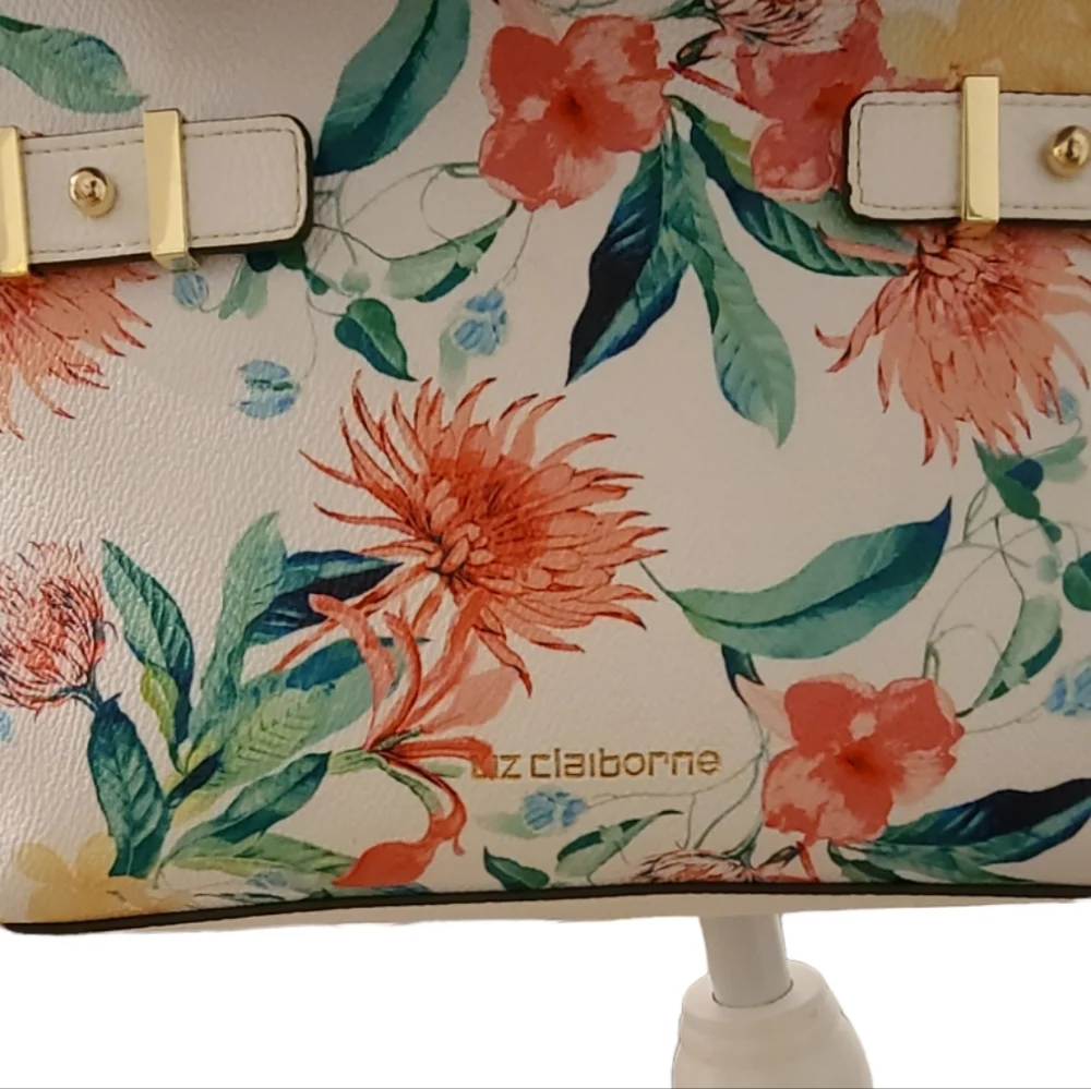 Liz Claiborne Crossbody - Picture 9 of 16